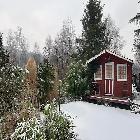 Villa Engelskirchen בית אירוח *