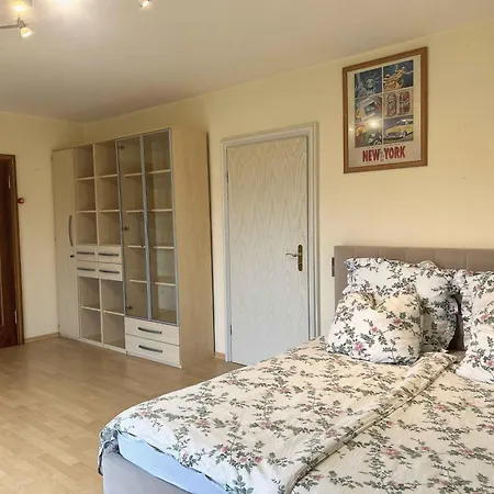 Villa Engelskirchen Habitación en casa particular *