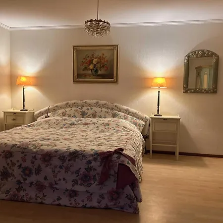 Villa Engelskirchen בית אירוח