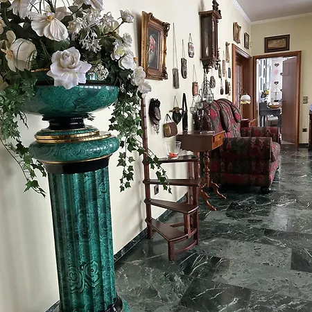 Villa Engelskirchen בית אירוח *