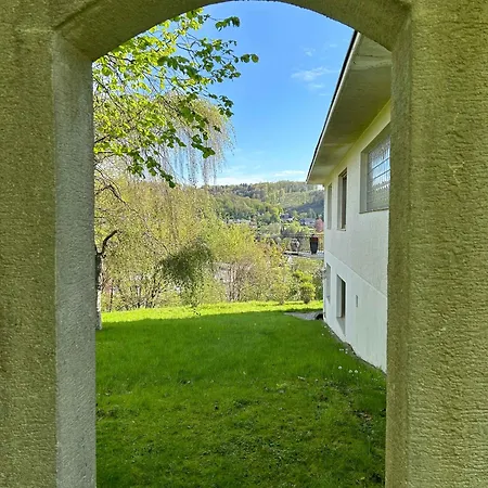 בית אירוח Villa Engelskirchen *