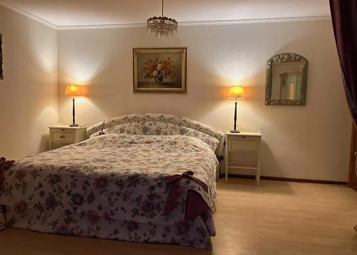 Villa Engelskirchen Pansiyon